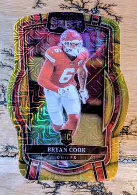 2022 Panini Select - Club Level Bryan Cook #252 Gold Prizm /10 (RC) - Image 1 of 2