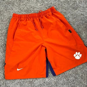 Pantalones Cortos Atléticos Nike Clemson Tigers Dri Fit Para Hombre Grandes Naranja Estampado Pata - Imagen 1 de 9