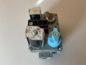 GOODMAN JANITROL AMANA B12826-14 GAS VALVE WHITE RODGERS 36E36 277 - Picture 1 of 5