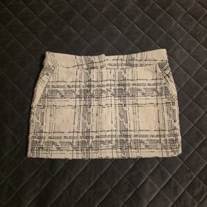 Forever 21 minigonna tweed panna nera a quadri a scacchi carriera casual - Foto 1 di 6