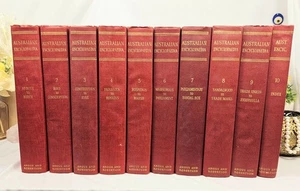 Vintage Angus & Robertson ' The Australian Encyclopaedia' Set Numbers 1 To 10  - Picture 1 of 11