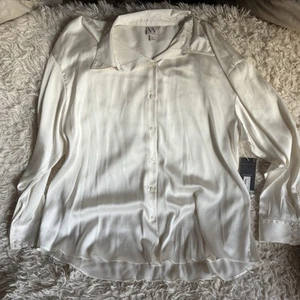 NWT Worthington Dress Blouse Size 2X White V Neck Button Down Long Sleeve - Picture 1 of 4