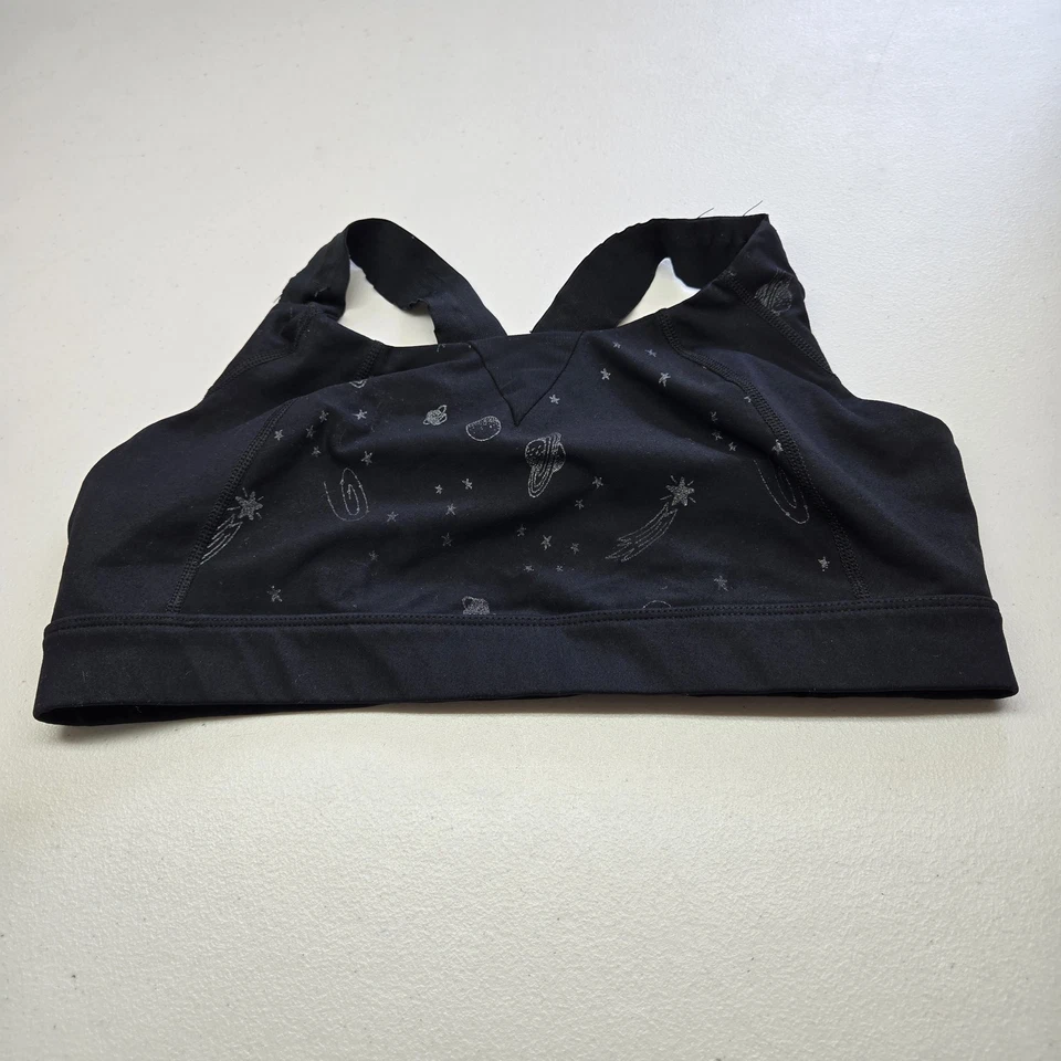 Sutiã esportivo feminino Torrid 1 preto geométrico ativo sem fio largo racerback LEIA - Imagem 1 de 4