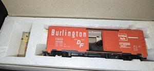 HO Scale Burlington DF Route CB&Q 19720 40’ Freight Train Box Car - Picture 1 of 2