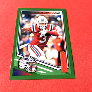 Demario Douglas .. VERDE .. New England Patriots .. 2025 Score PARALLEL Card 163 - Foto 1 di 2