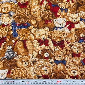 English Collection by David Textiles Teddy Bears Cotton Fabric by the HALF YARD - Picture 1 of 2