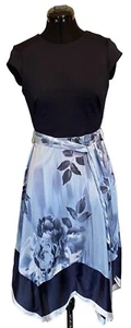 Vestido midi con dobladillo pañuelo del mercado negro de la Casa Blanca floral azul talla 2P nuevo con etiquetas $180 - Imagen 1 de 11