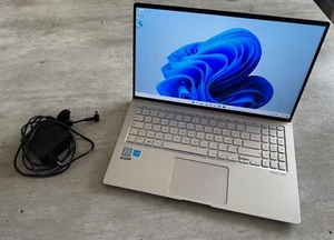 PC Portable ASUS ZenBook UX533F - Intel i5, SSD 256 Go, 8 Go RAM - Window 11 Pro - Photo 1/8