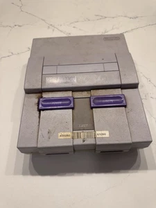 Super Nintendo SNES SNS-001 solo console - RICAMBI o 1 chip? - Foto 1 di 5