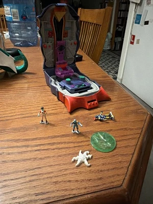 Mini juego vintage de reinicio Megabyte's Throne Room Foto 1 de 4