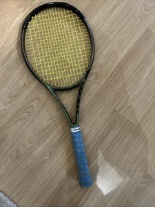 Wilson Blade Feel 100 Adult Tennis Racquet 4.6 - Picture 1 of 7