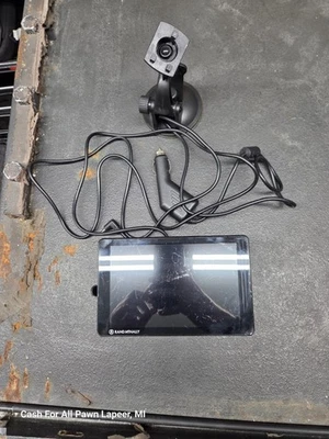 Rand McNally TND 750 GPS Truck Navigator 7-inch Screen w Slide Charger "Bundle" - Image 1 of 4