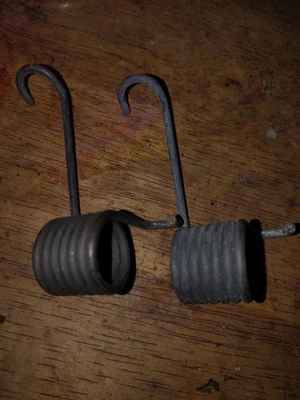 Two CUB CADET 732-04869A Torsion Springs RZ GT GS XT3 42 50 54 50VT 22 2050 2042 - Image 1 of 2