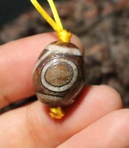 Tótem Magic Power Tibetano Viejo Ágata Plegable 2 Ojos Incrustación Plateada Daluo Dzi Cuentas - Imagen 1 de 6