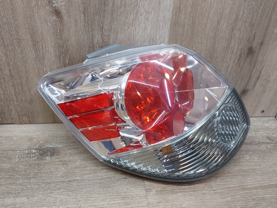 Luz trasera Toyota Matrix 2004-2008 conjunto LH pieza OEM # 8156002322 Foto 1 de 4