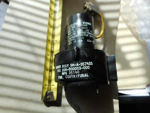 GLOBE BLOWER MOTOR  19A2684   128VAC 400HZ  .625AMP - Picture 1 of 4