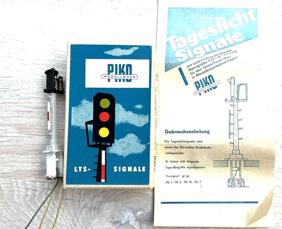 Piko H0 Lichtsignal 5457113, rot/grün, OVP - Bild 1 von 1