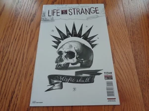 Titan Comics Life is Strange #1 - Chloe T-Shirt Cover (E) (2018) - Top - Bild 1 von 2
