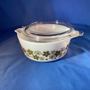Vintage PYREX Spring Blossom Crazy Daisy Covered Casserole-472-B with Lid 750ml - Picture 1 of 9