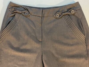 NEW DIRECTIONS Gray Stretch Capri Walking Shorts Pockets Bow Zip Fly Womens Sz 8 - Picture 1 of 5