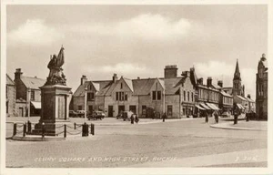 PRINTED POSTCARD OF CLUNY SQUARE, BUCKIE, (NEAR ELGIN), BANFFSHIRE, SCOTLAND - Picture 1 of 2