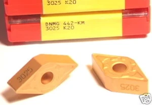 DNMG 442 KM 3025 SANDVIK ** 10 INSERTS ** GENUINE FACTORY PACK *** - Picture 1 of 1