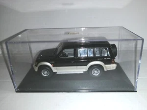 MITSUBISHI PAJERO NERO MINICHAMPS SCALA 1/43 - Foto 1 di 1