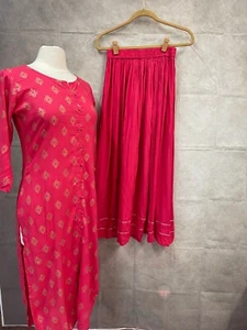 Arayna Women's Kurta Pant Set Indian Designer Ethnic Kurti Dress Red Size S - Picture 1 of 11