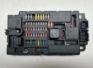 Mini Cooper R56 2007 - 2013 Power Distribution Fuse Box Module 61.35 9809381-01 - Picture 1 of 3
