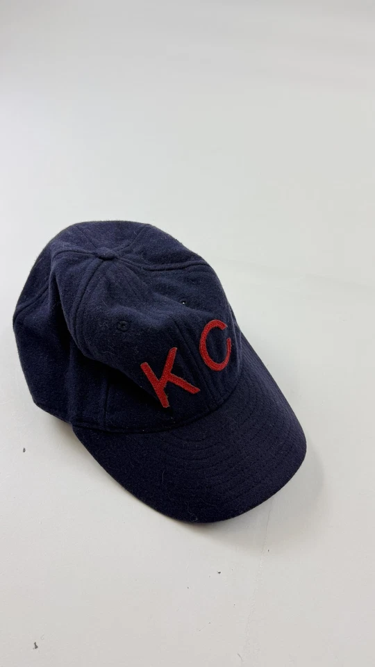 Baldwin KC Gorra Ajustada Azul Marino Lana Bandera EE. UU. Kansas City Hombres Béisbol Foto 1 de 4