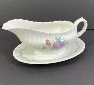 Royal Doulton THE CHELSEA ROSE Gravy Boat with Attached Underplate England - Picture 1 of 16
