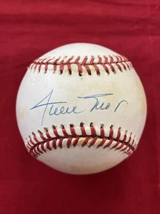 Willie Mays Autographed Official National League Baseball with COA - Picture 1 of 11
