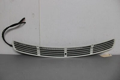 2003 2004 2005 2006 2007 MERCEDES BENZ E350 E-CLASS CLA250 HOOD VENT GRILLE Foto 1 de 4