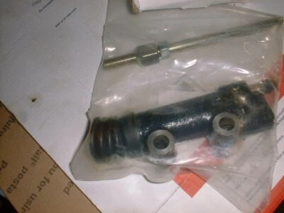 Toyota Land Cruiser (1981-1985) Beck Arnley 072-8211 embrague cilindro esclavo Foto 1 de 3