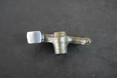 YAMAHA 1977 1978 - 1982 XS400 1976 1977 XS360 ENGINE CYLINDER HEAD ROCKER ARM - Image 1 of 4