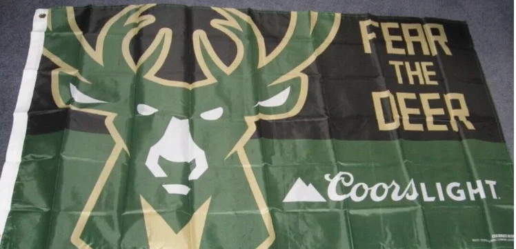 Milwaukee Bucks Fear The Deer Coors Light 30" x 48" Bandera - Nuevo Foto 1 de 1