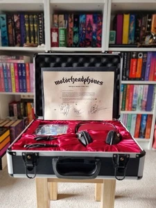 Ultra-Rare Motörhead Signed Box Set: Headphones, Live CD, and More! (#10/100) - Picture 1 of 23
