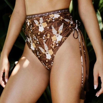 Parte inferior de bikini Spell Bianca cintura alta Foto 1 de 4