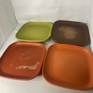 4 Vintage Tupperware #1534 Square Plates Lunch Picnic Salad Autumn Fall Harvest - Picture 1 of 5