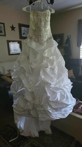 Demetrios Wedding Dress, Excellent condition, Size 8 - Picture 1 of 7
