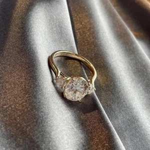3.80 Ct Oval Cut White Lab-Created Diamond Engagement Ring 14K Yellow Gold Over - Picture 1 of 8