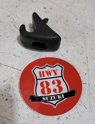 Suzuki sidekick - Geo Tracker SUN VISOR CLIP plastic Bracket Mount 89-98  - Image 1 of 2