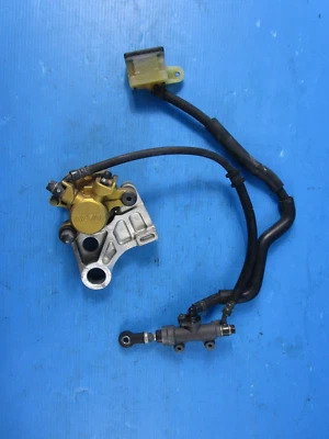 03 04 2003 2004 HONDA CBR 600RR PINZA FRENO TRASERO SOPORTE LÍNEA CILINDRO MAESTRO Foto 1 de 4