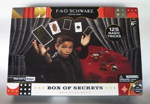 Box of Secrets 125 Zaubertrick Set nie benutzt für junge Magier KOSTENLOSER VERSAND! - Bild 1 von 2