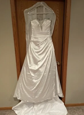 vestido de novia  Foto 1 de 2