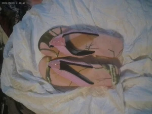 Realtree Camo Pink Flip Flops Wedge  Shoes Size 9 - Picture 1 of 1