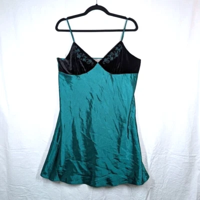 Vestido Morgan Taylor para mujer talla L satinado quimise esmeralda bordado terciopelo Foto 1 de 4