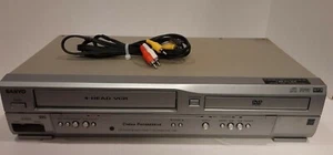 Sanyo DVW-7100A DVD 4 Head VCR Combo Player VHS Recorder Tested, no remote - Picture 1 of 10