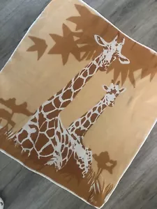Vintage VERA Silk Scarf GOLD Chiffon Giraffes 23"x23" Square Excellent - Picture 1 of 9