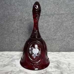 "Hermosa campana de vidrio pintada a mano roja rubí Fenton vintage firmada Freda 6,5""" - Imagen 1 de 5